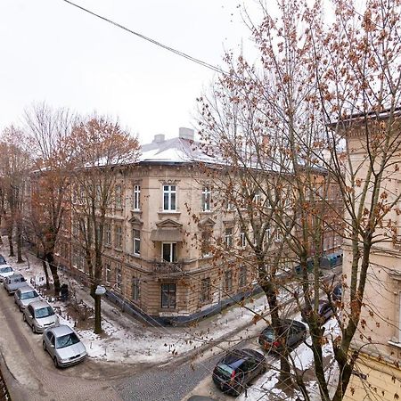 Chopin Apartment In The Center Of Львів Екстер'єр фото