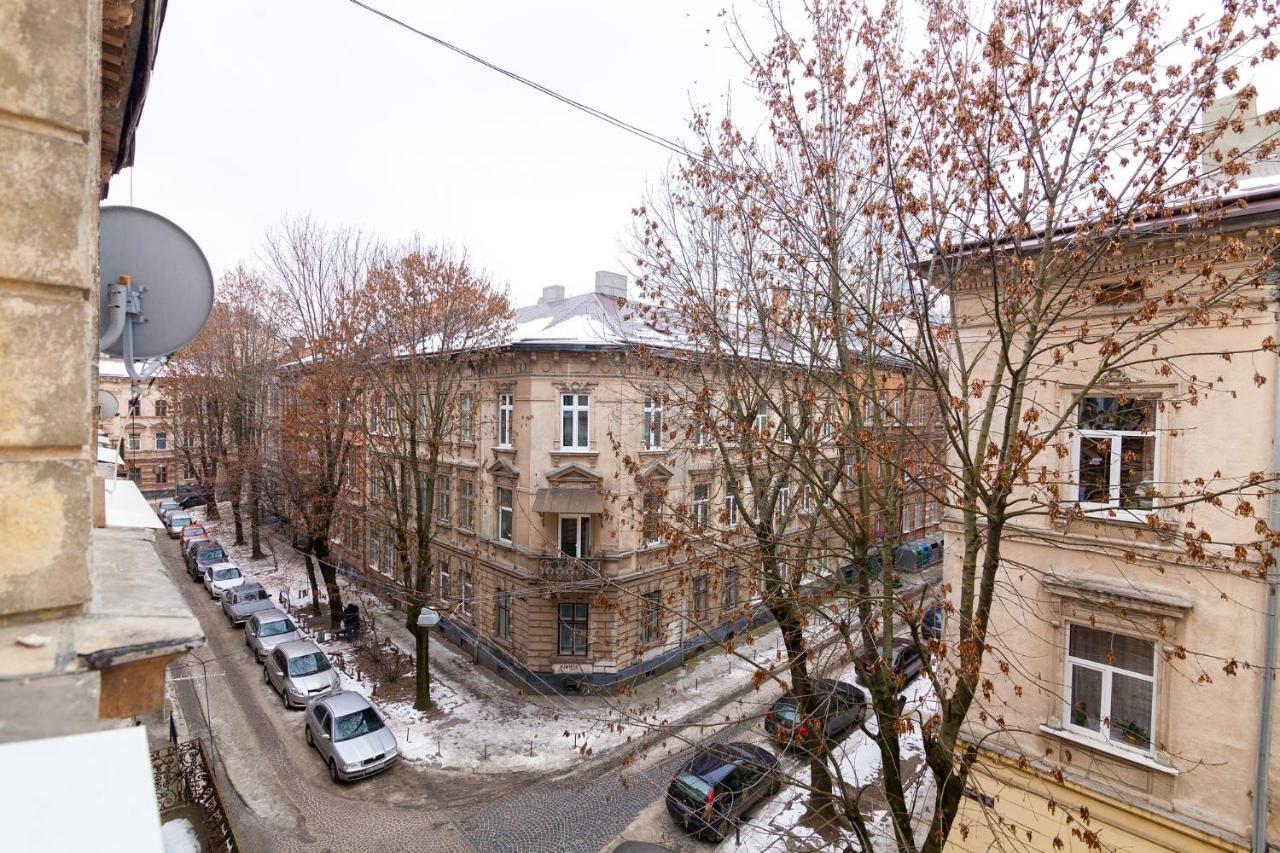 Chopin Apartment In The Center Of Львів Екстер'єр фото